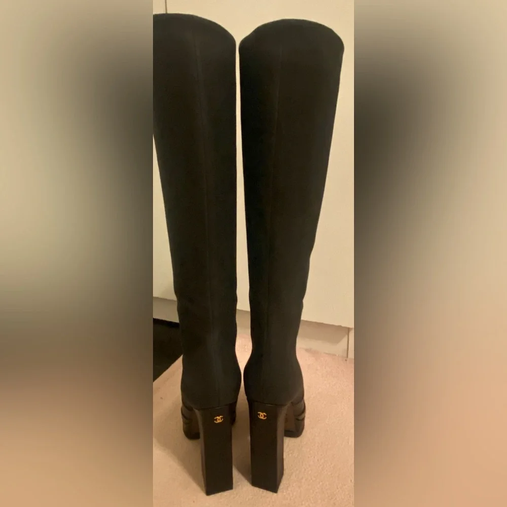 Authentic NIB CHANEL Knee High Tall Heeled Logo Boots 37